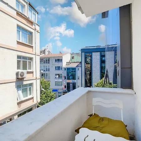 Flat W Balcony 10 Min To Uskudar Coast Apartment